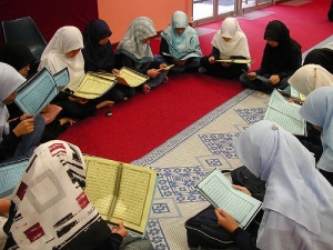 group-reading-of-quran2